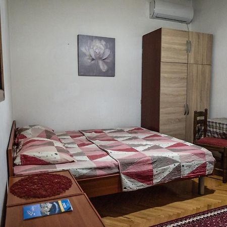 Hostel Center Ülgün Dış mekan fotoğraf